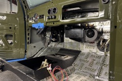 48-Dash-and-Interior